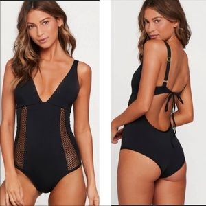 L*Space Show & Tell Mesh One Piece Swimsuit Sz 8/M